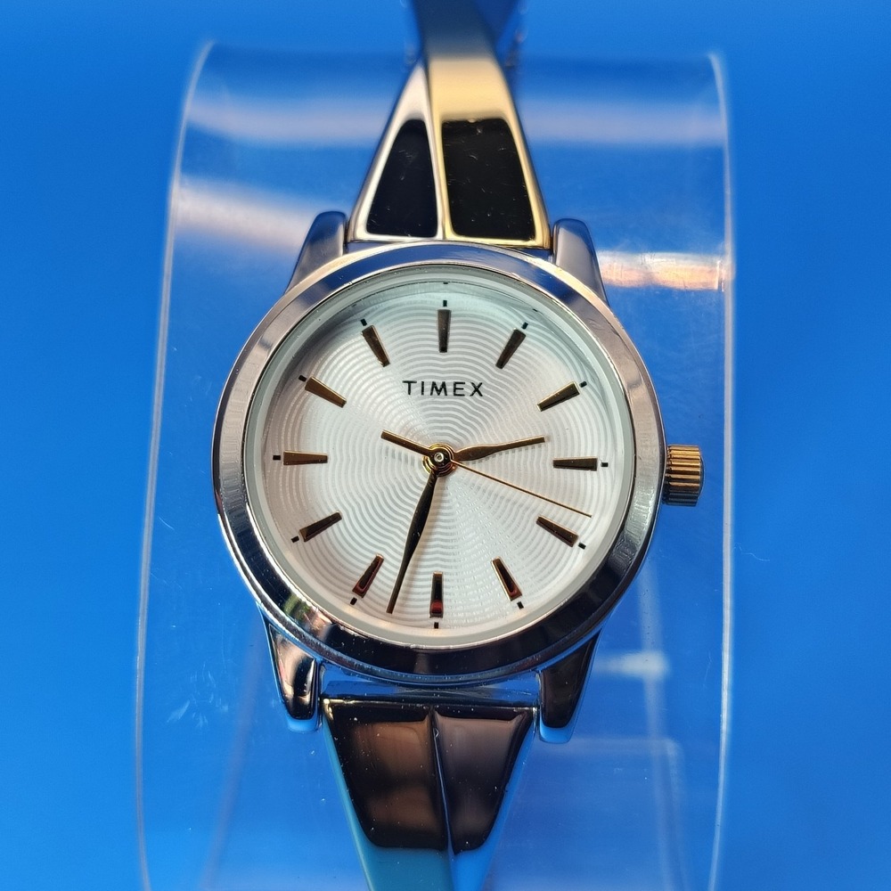 2015 Timex 24mm Two Tone‎ Women's Quartz Watch Stretch Bracelet Near MINT